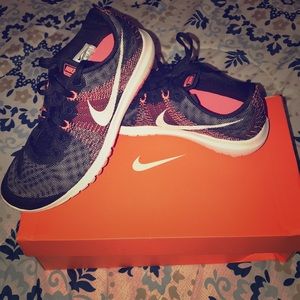 Women’s Nike Flex Fury shoes